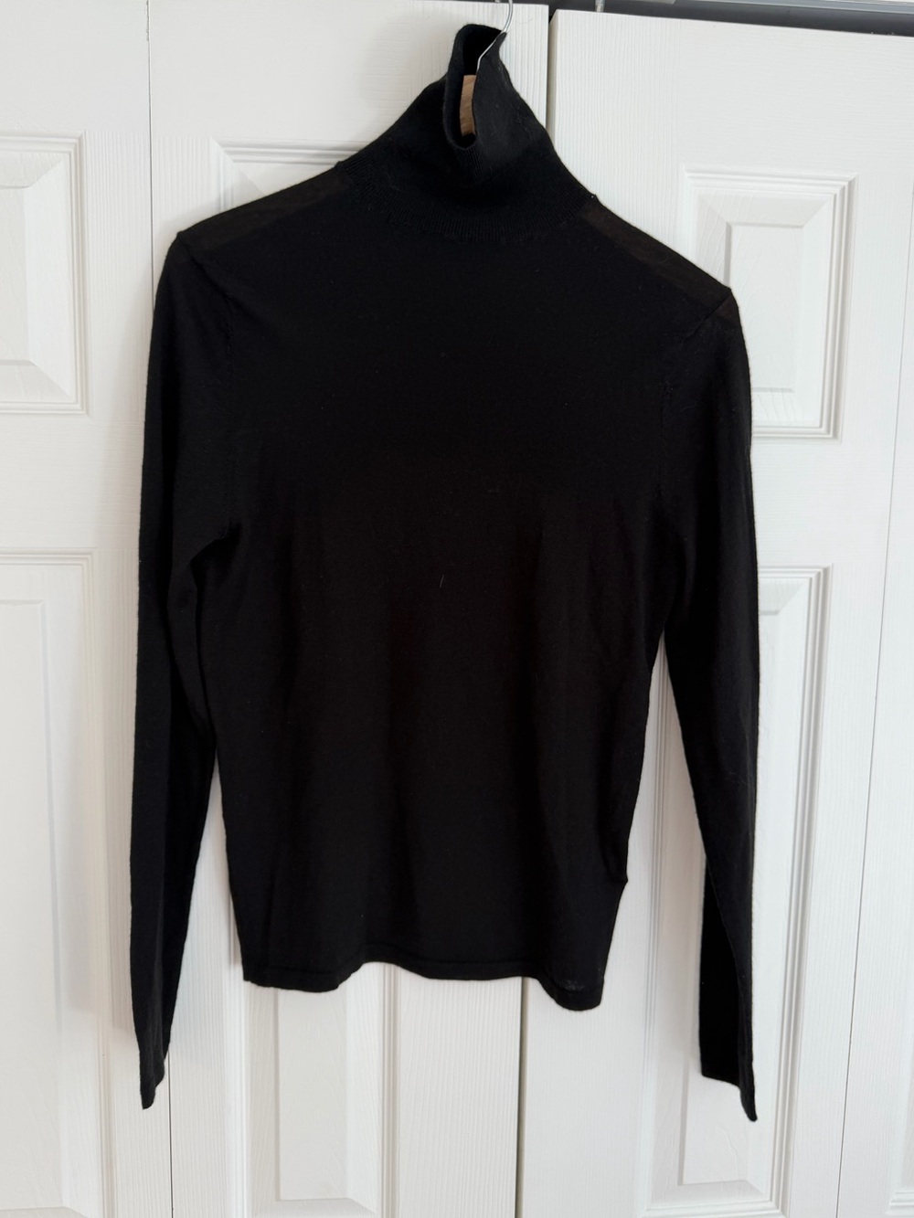 H&M Men’s Black Turtleneck Fine-Knit Sweater Size Small